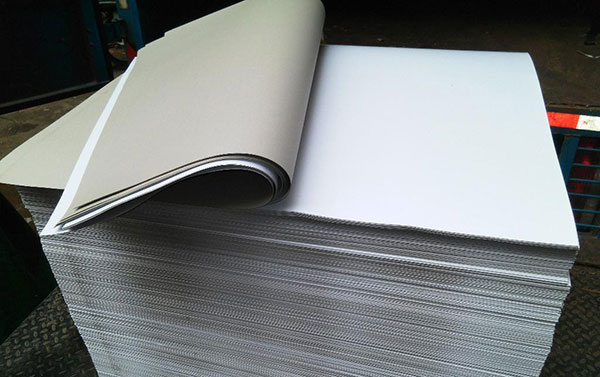 东莞灰板纸厂家的灰板纸与白板纸的区别